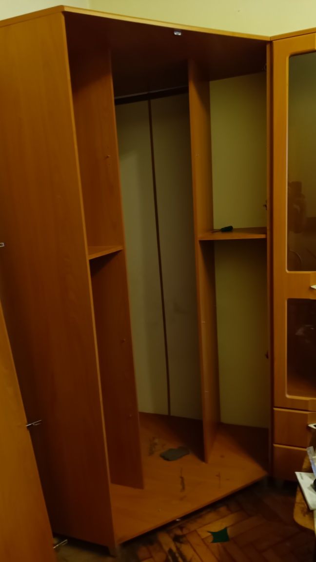 Szafa naroznikowa 2 drzwiowa