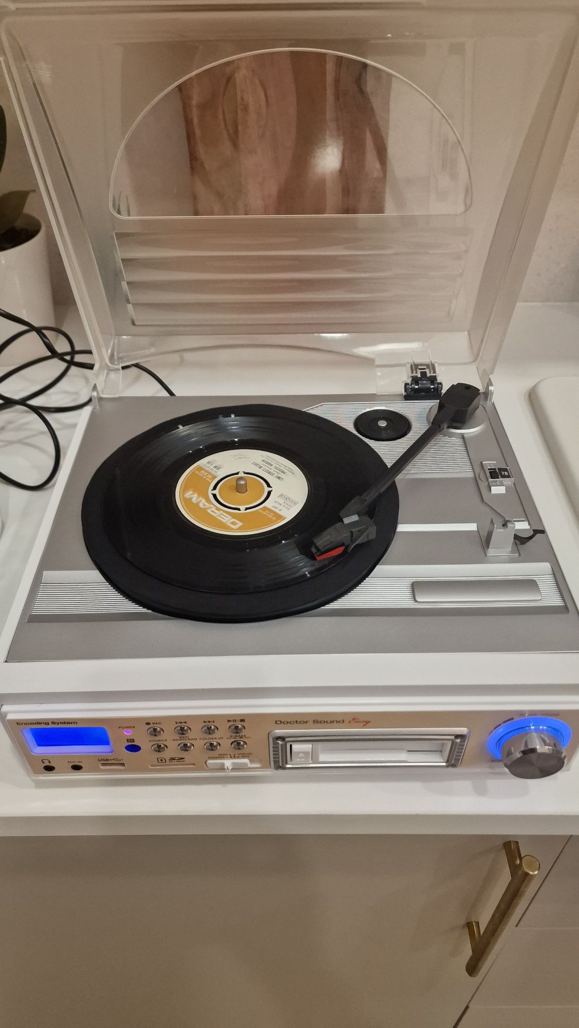 Leitor de vinil e cassetes da Doctor Sound