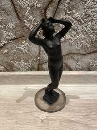 Rzeźba, figura kobiety, dzieło sztuki