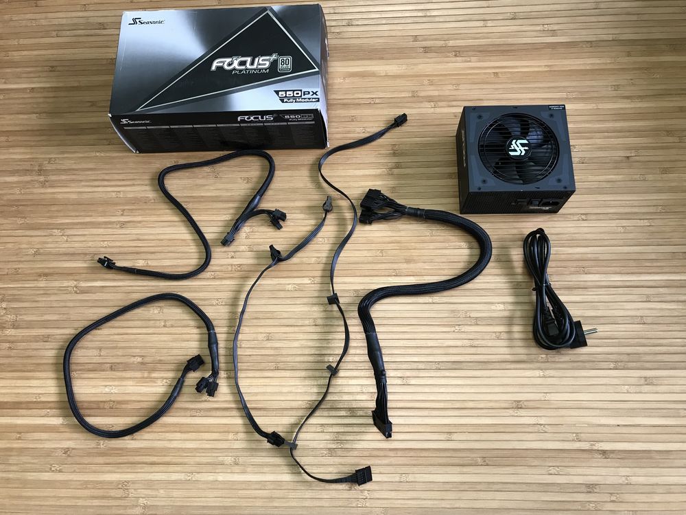 Блок питания Seasonic Focus Plus Platinum 550w