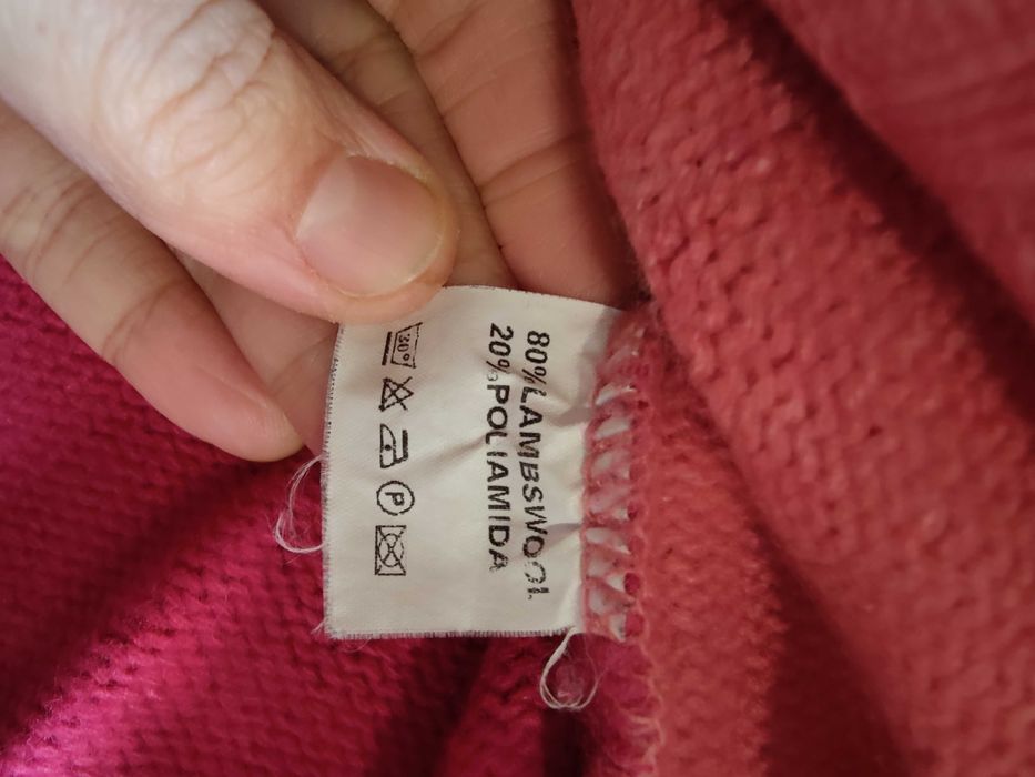 Camisola em lã com flocos de neve
Camisola em lã com flocos de neve