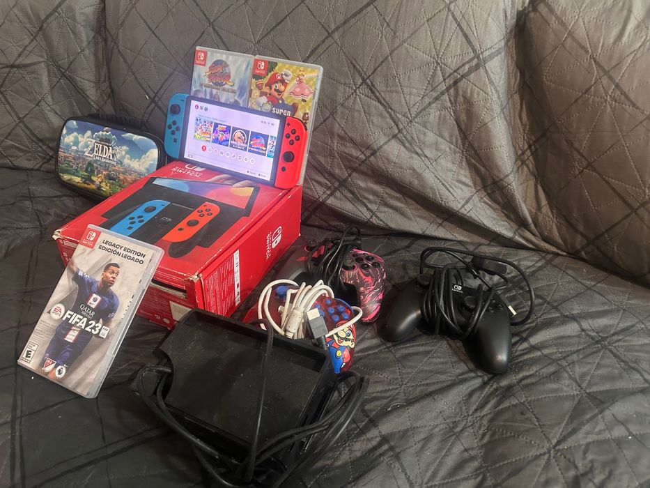 Vendo NITENDO Switch o led