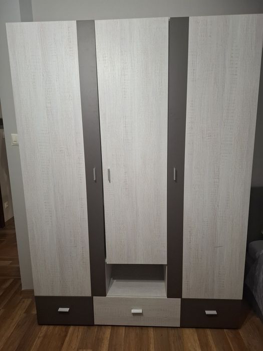 Szafa next polki drazek szuflady pojemna