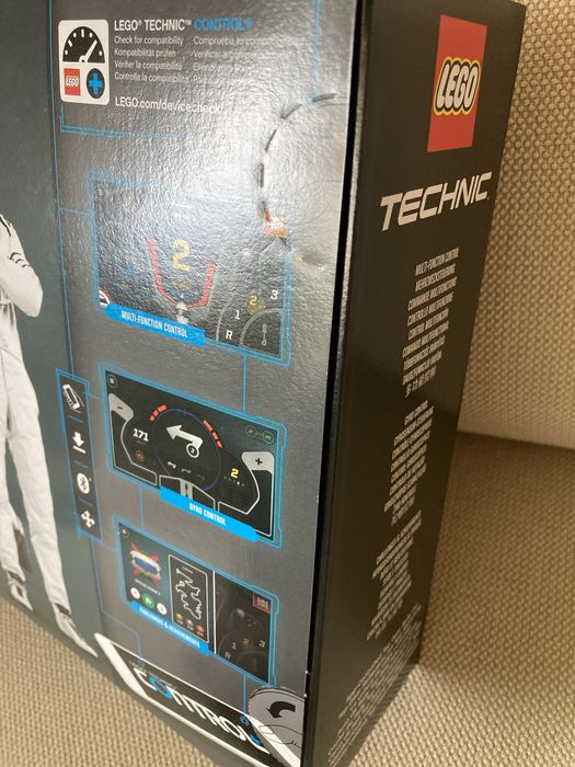 LEGO 42109 Technic - Auto wyścigowe Top Gear sterowane przez aplikację