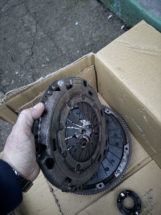 Комплект двох масового щеплення Volkswagen Golf VI