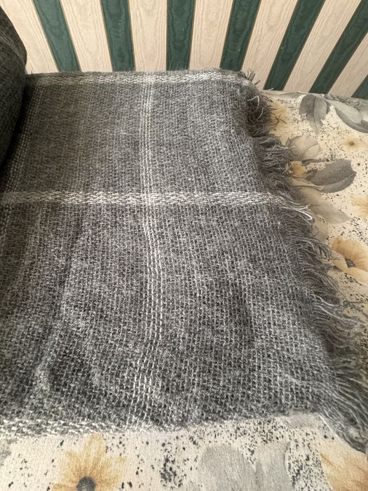 Piekne szale wielokolorowe 3 sztuki kazdy inny duże stan idealny