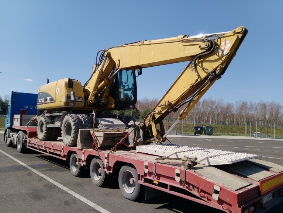 transport koparek wózków widłowych ciągników kombajnów sprzęt rolniczy