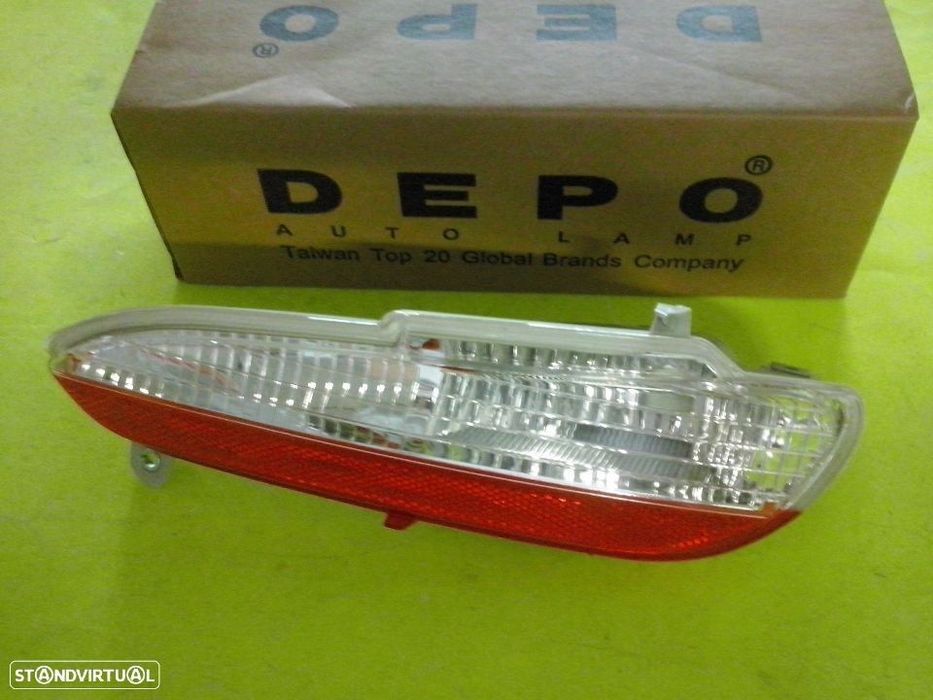 Farolim nevoeiro trás Fiat Punto Evo 2009-- NOVO