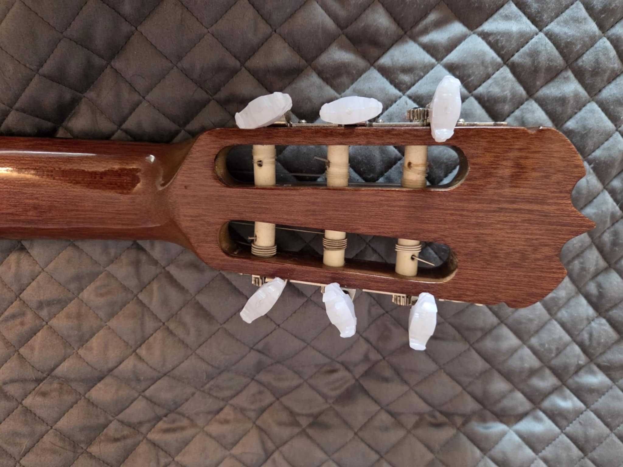 Gitara klasyczna Renata + pokrowiec – dobry stan