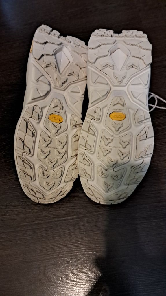 Трекінгові кросівки Hoka one one Kaha 2 Low Gore Tex.  Р 46   29.5см