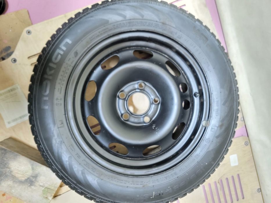 Зимові шини з дисками 195/65 R15 Nokian Goodyear 6мм