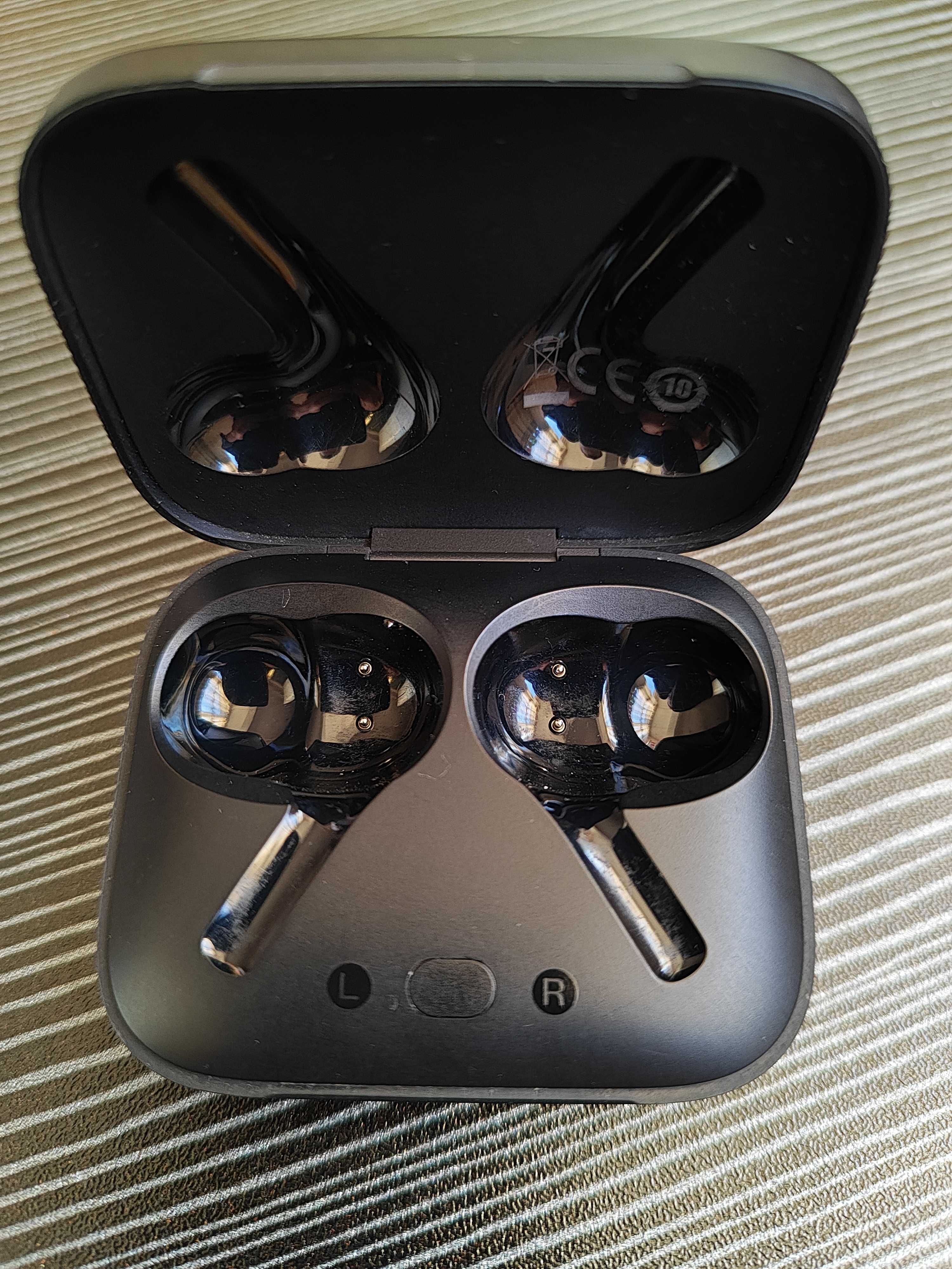 Навушники OnePlus Buds Pro