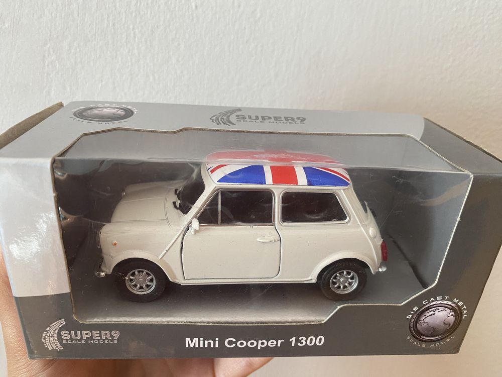 Carro de coleção Mini Cooper 1300