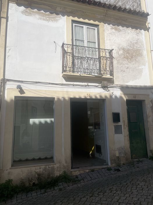 Predio no centro da cidade Abrantes