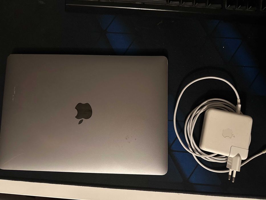 MacBook Pro 13"  i7 - 3.5GHz