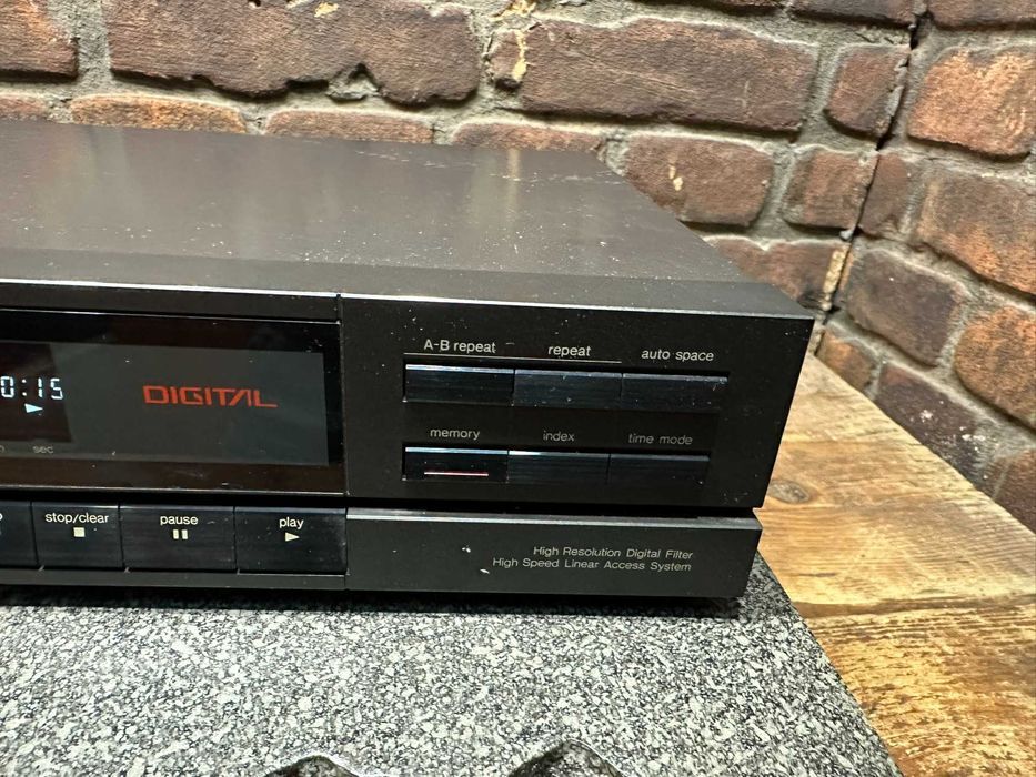 Odtwarzacz CD Technics SL-P100
