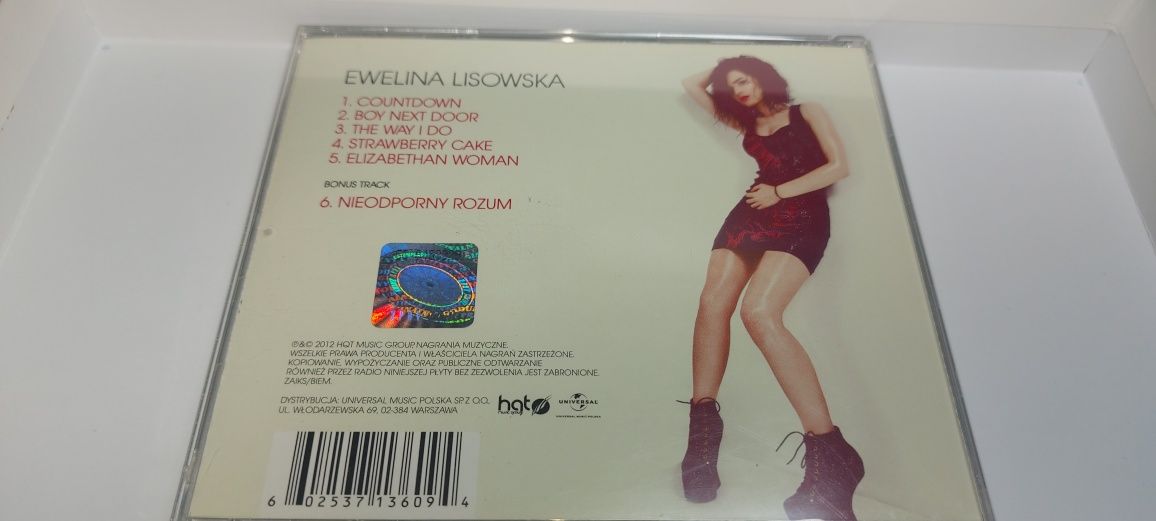 Ewelina Lisowska strawberry cake (z autografem!)