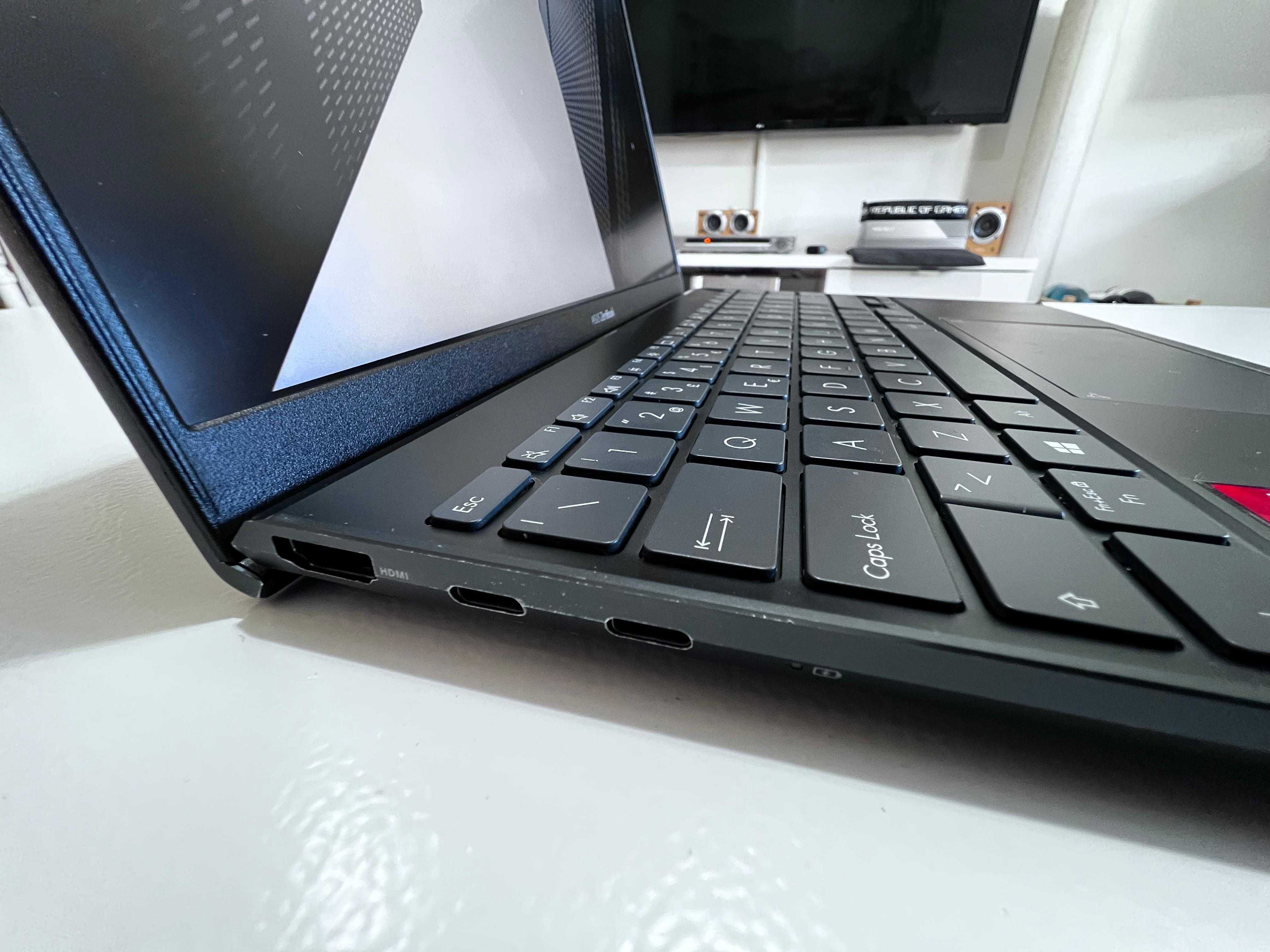 Asus Zenbook Premium | Ecrã OLED | Leve e Potente | Ryzen 5