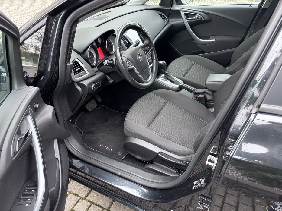 Opel Astra J Sports Taurer 2.0 CDTI 165KM Automatik Navi