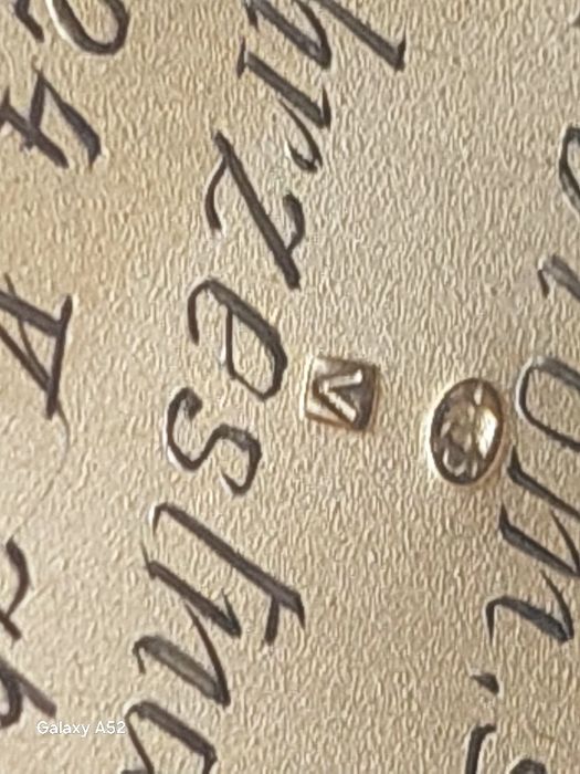 Wartość historyczna ,antyk ,srebro złocone 1931 rok ryngraf Matka Bosk