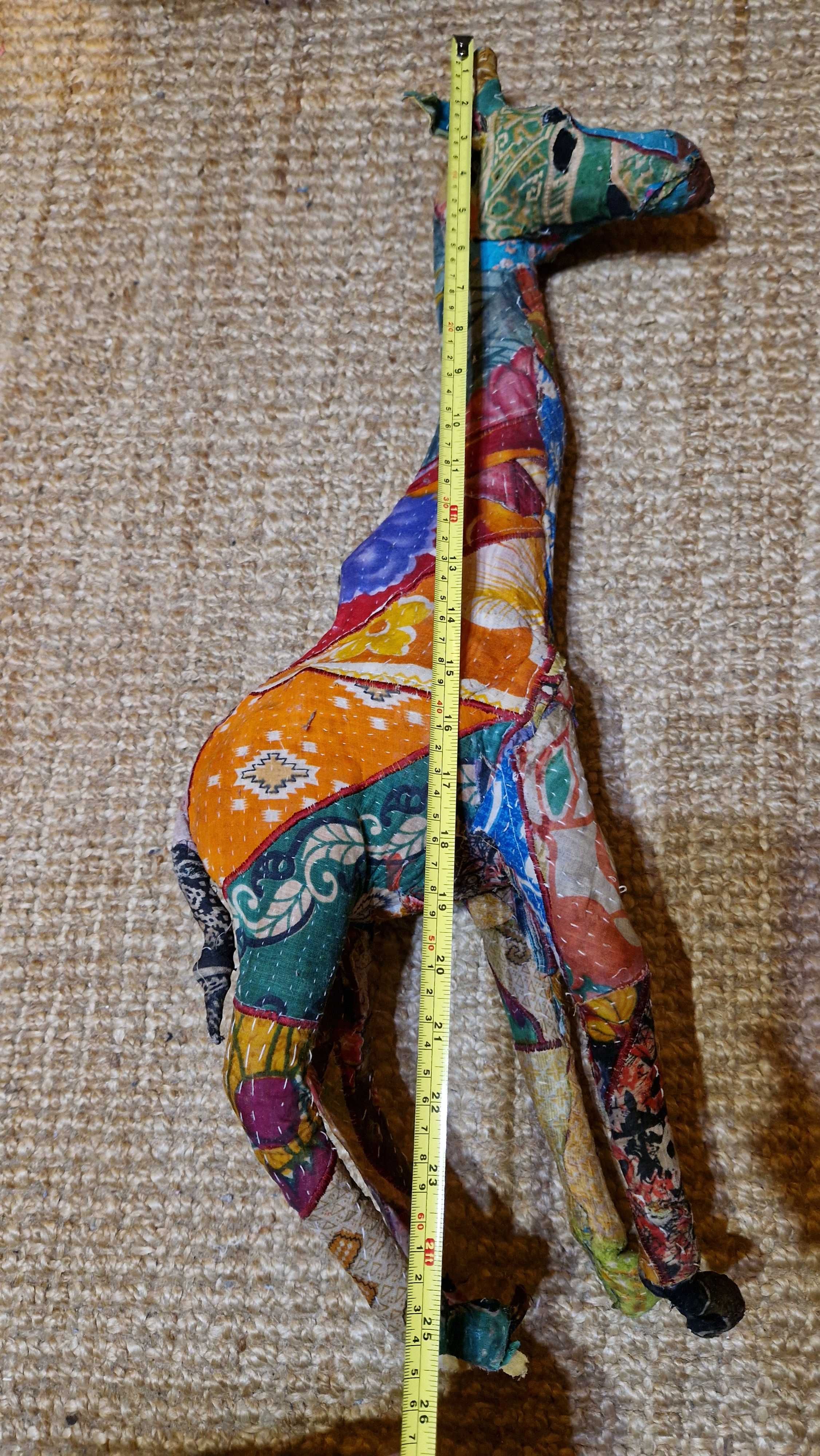 Girafa decorativa de teciso - retalhos