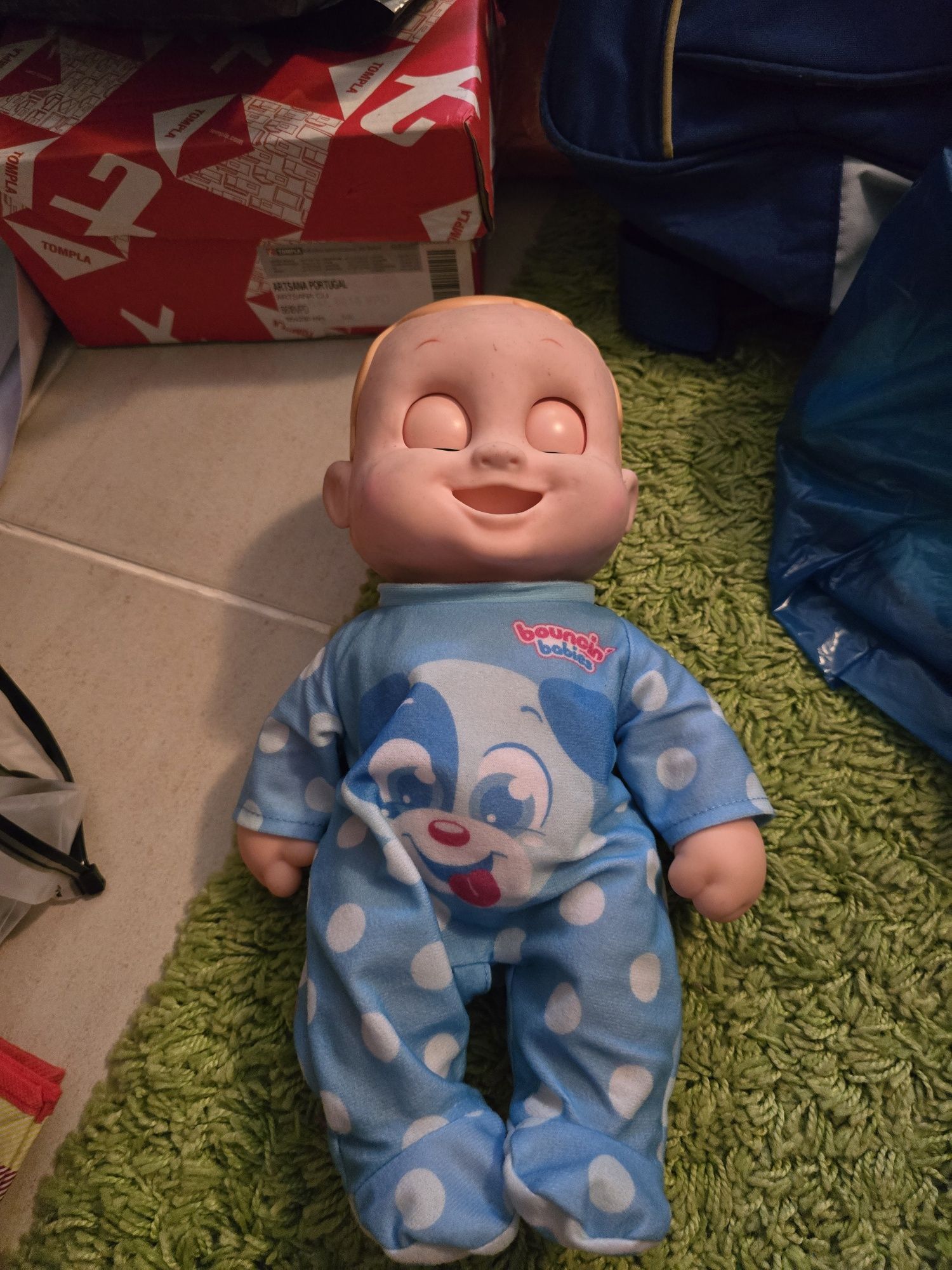 Boneco interativo