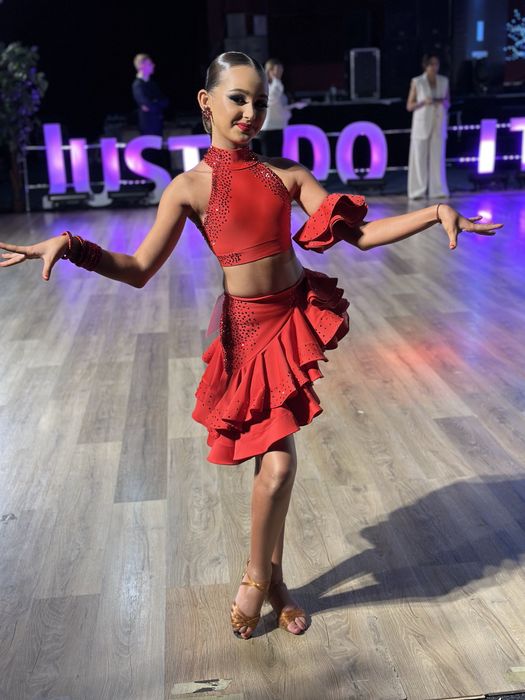 Сукня для бальних танців (латина)