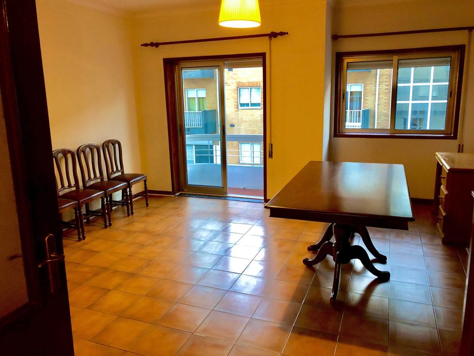 Apartamento T2 na Rua da Arroteia