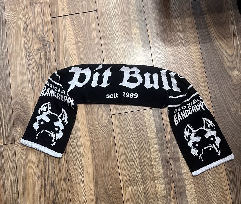Шарф Pit Bull.
