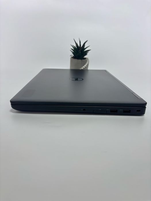 Dell Latitude E5570