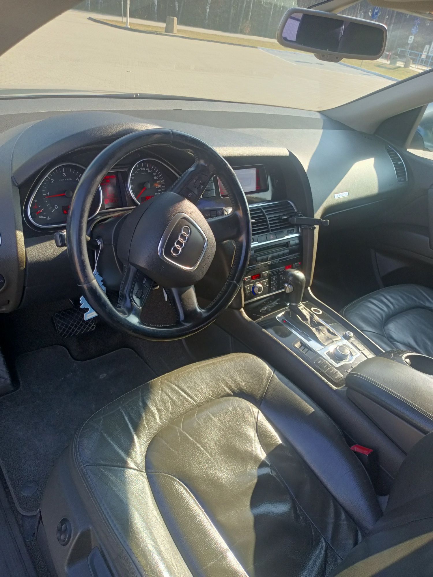 Audi Q7 3.0 V6 mega doinwestowany 20 cali bixenon