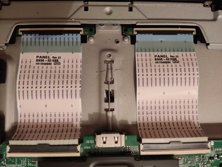 TV QLED Samsung QE55Q7FAMT para peças