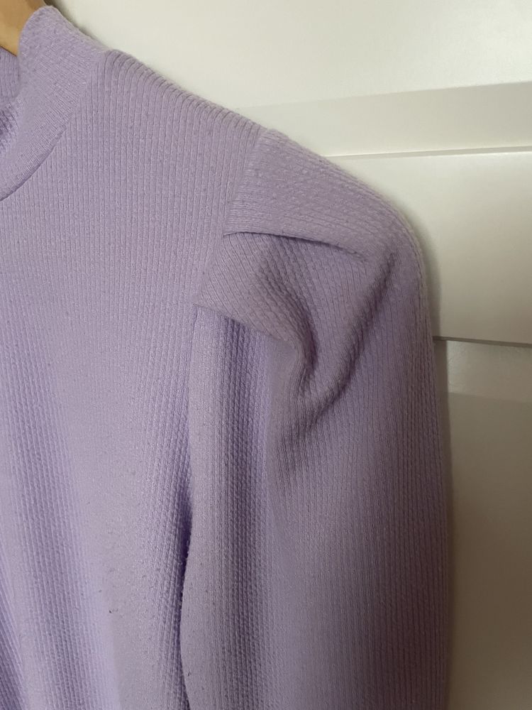 Liliowy sweter Reserved rozmiar S