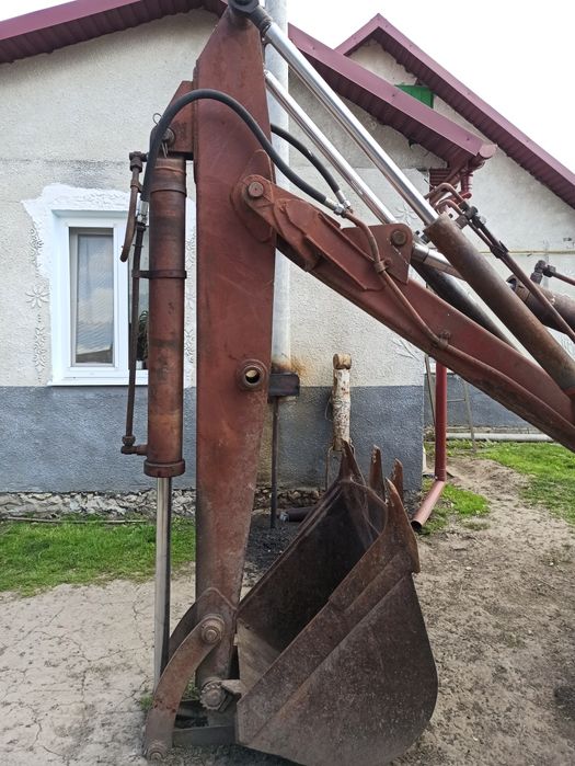 ЮМЗ Екскаватор з документами