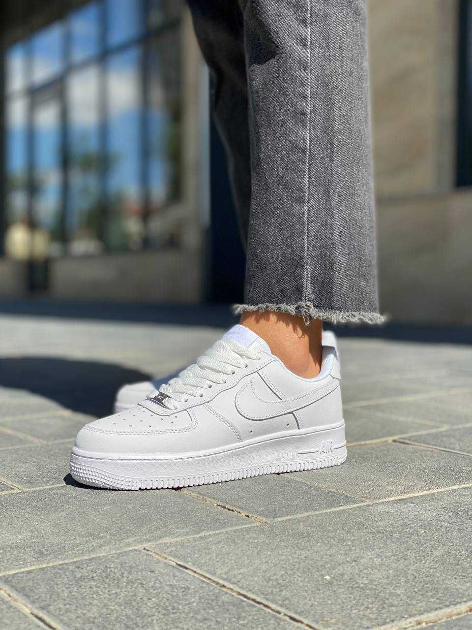 Жіночі кросівки Nike Air Force 1 Low білий 2034 ТОП