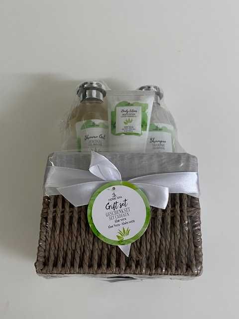 Kit banho Home SPA Aloe Vera (Shampoo, Gel e Body Lotion)