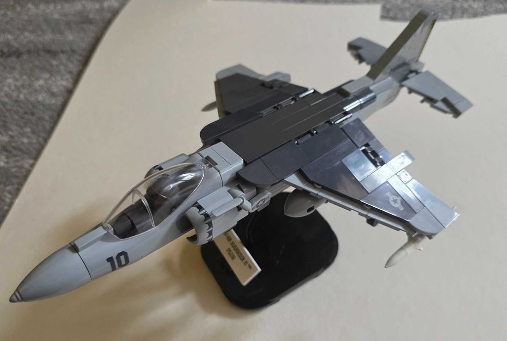 Harier AV-8B  - COBI 5809