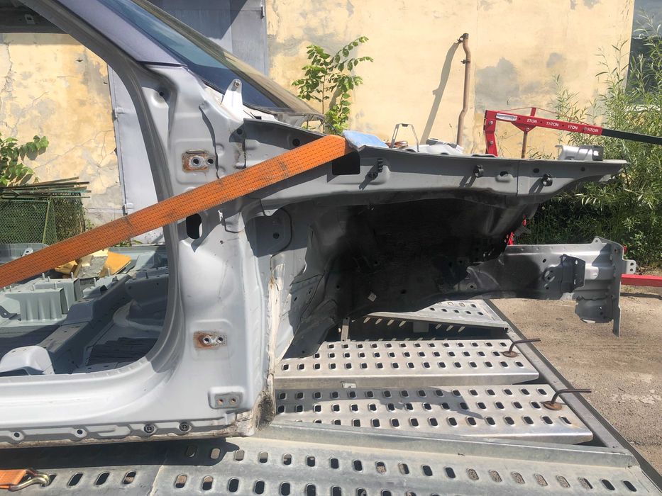 Четверть Mazda MX-30 кузов MX30 лонжерон стійка mx30 дах