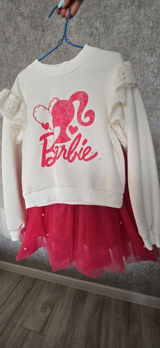 Яркий костюм Барби рр 116