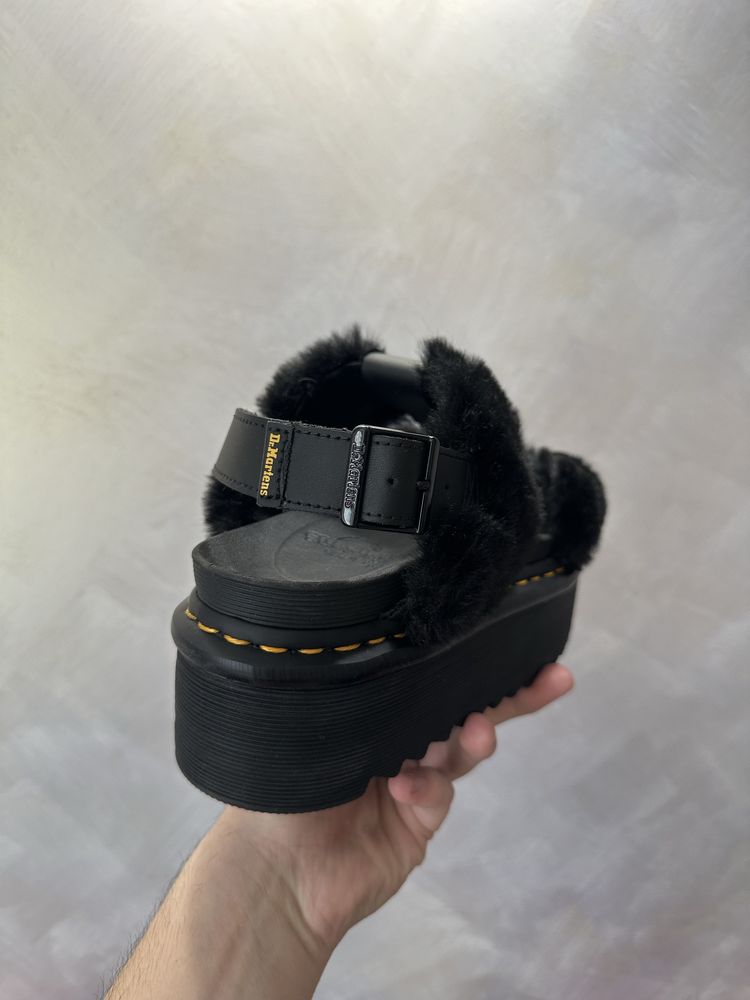 Dr Martens Francis Fluffy босоніжки нові оригінал тапочки сандалі