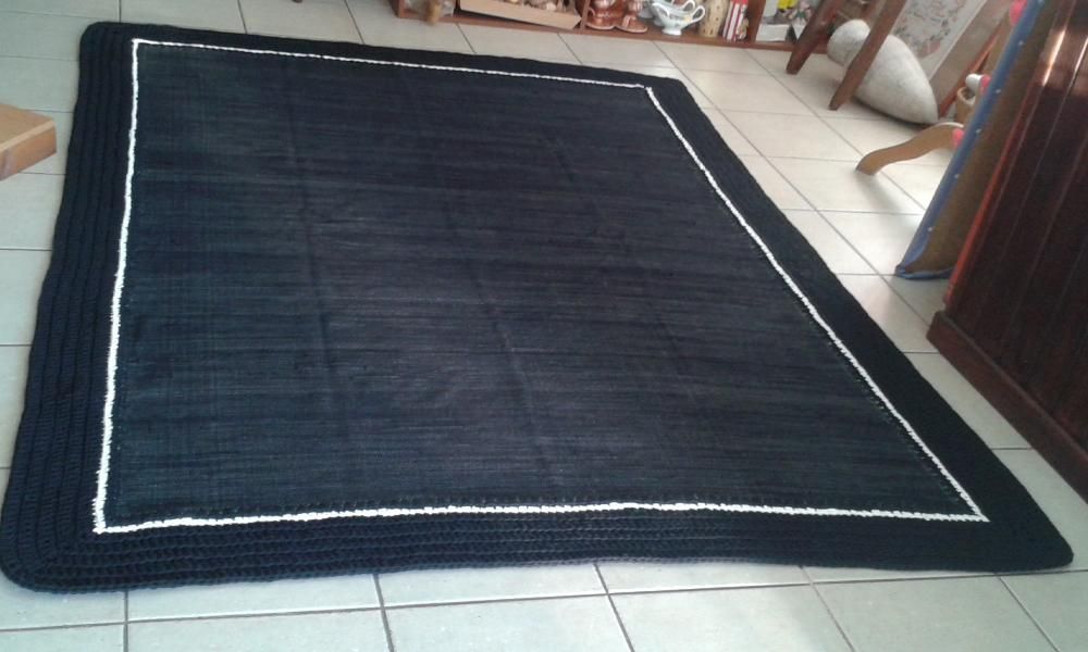 Carpete Preta - Loja Artesanal