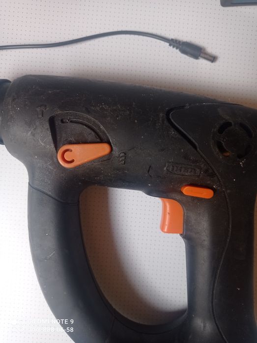 Акумуляторна дриль перфоратор