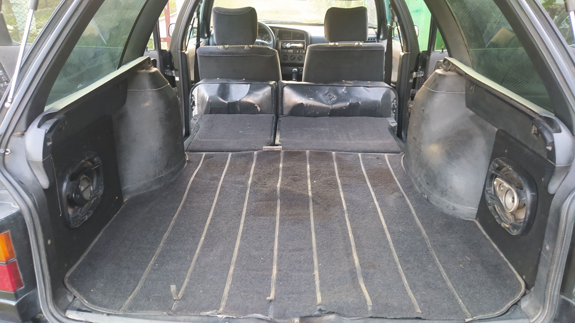 Volkswagen Passat Variant B3 универсал 1992 г  16V 2.0
