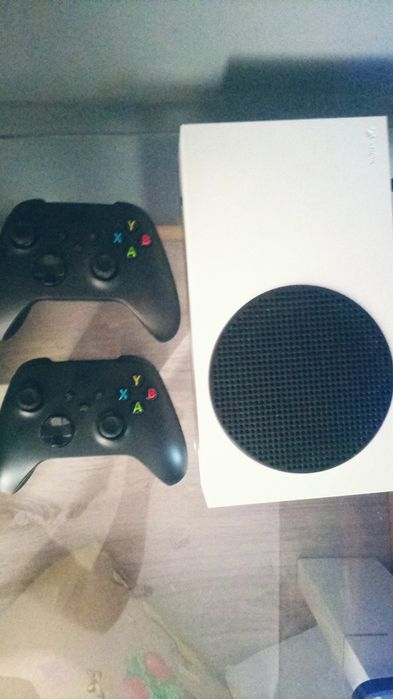 Xbox Series S 512Gb 2 pady