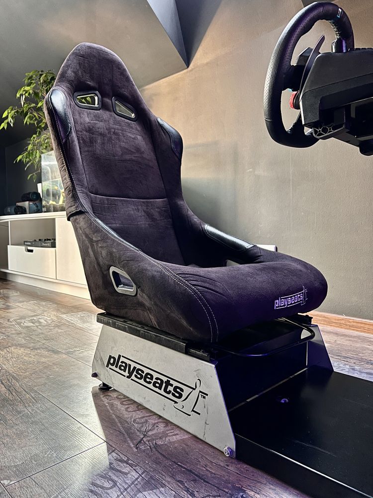 Simracing stelaż Playseats + Logitech G29