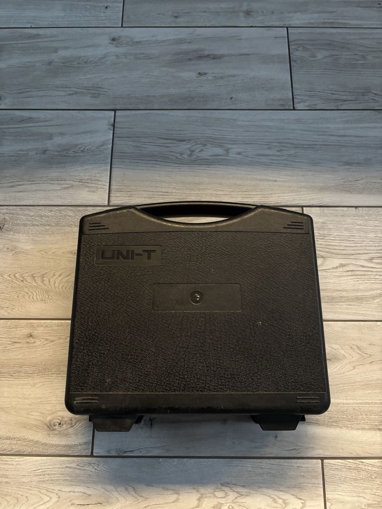 Miernik uniwersalny Unit UT593