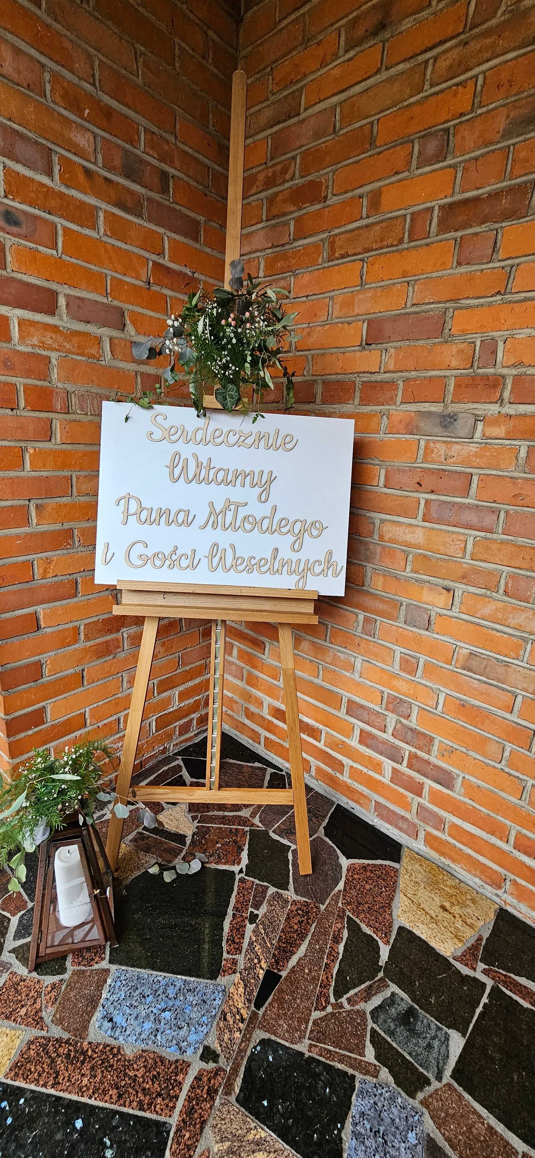 witamy pana młodego i gości  tablica powitalna wesele dom rodzinny