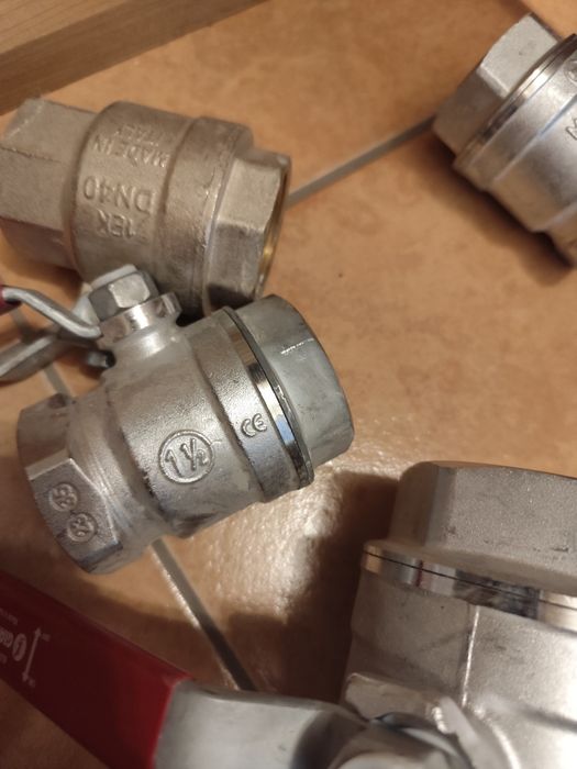 Продам крани  джакоміні