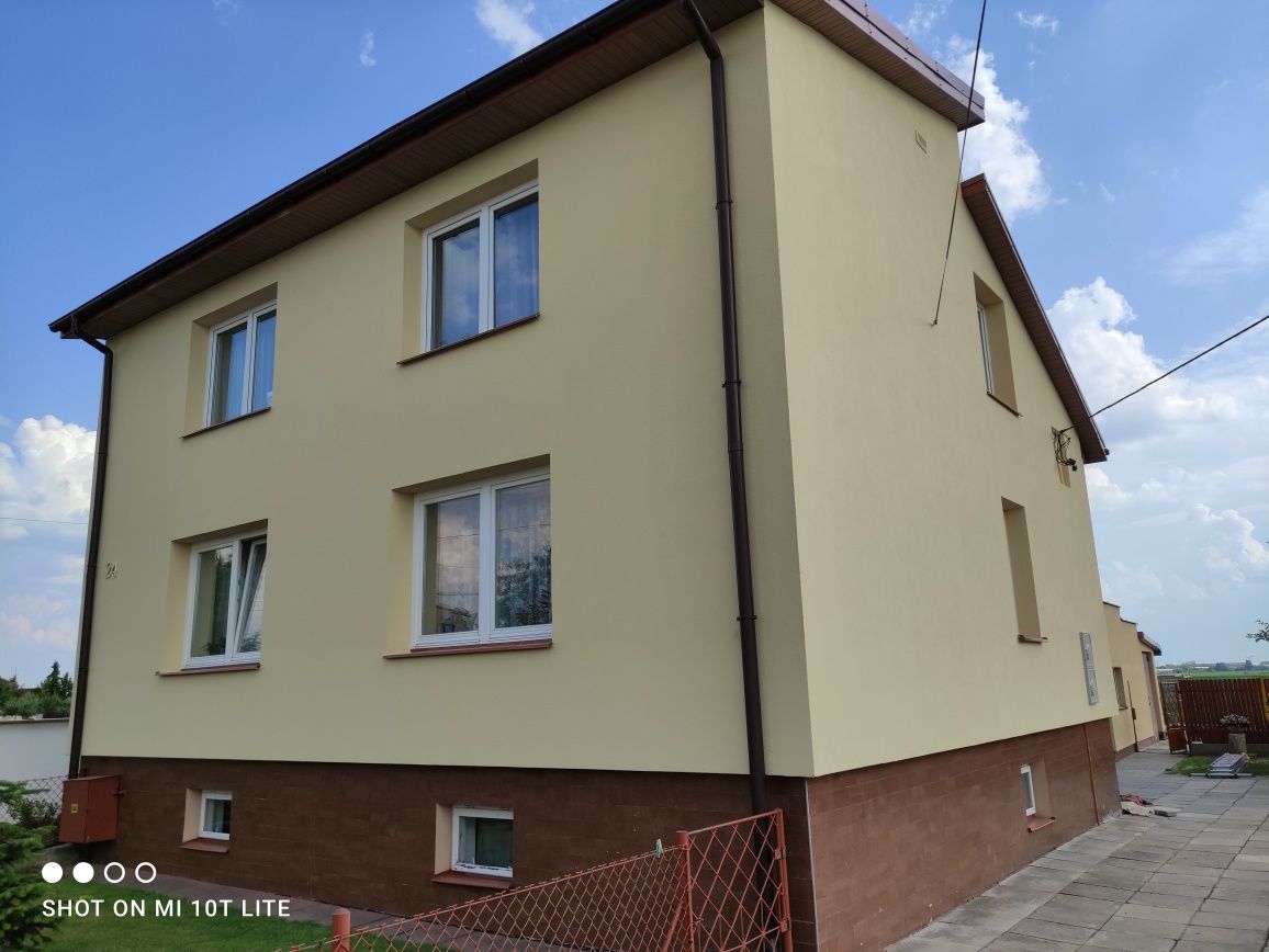 Malowanie elewacji i ogrodzeń