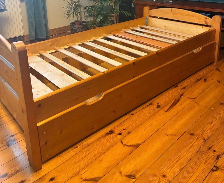 Łóżko sosnowe 90 cm z szufladą